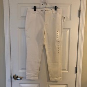 White Old Navy Pixie Pants